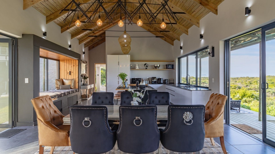 4 Bedroom Property for Sale in Romansbaai Estate Western Cape
